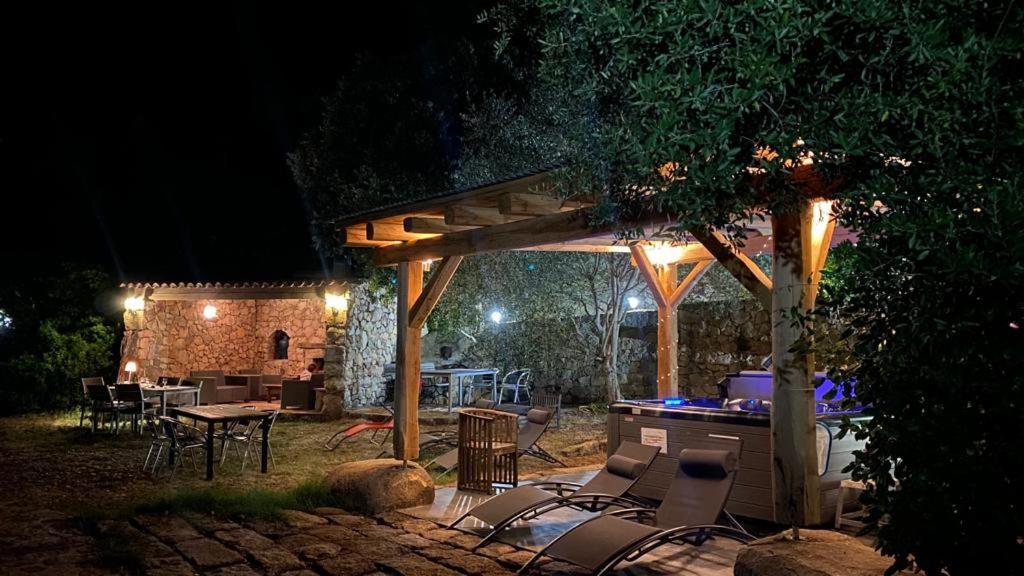 Entre Mer & Maquis, L'Ame De La Corse En Gites De Charme Avec Jacuzzi, Proche Ajaccio Peri Exteriör bild